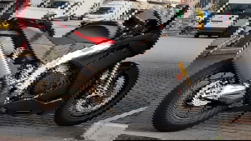 2021 Aprilia RSV4